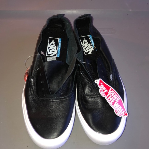 vans authentic decon leather black